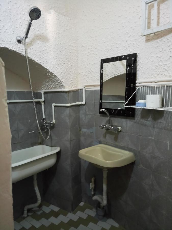 Apartment On Sulkhan-saba Roma *